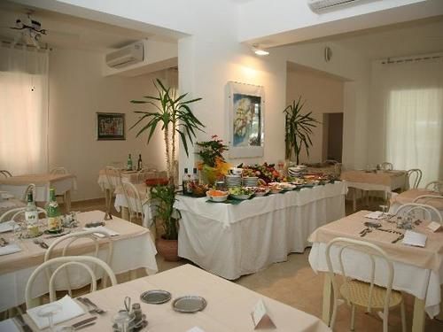 Hotel Toscana Marotta Exteriör bild